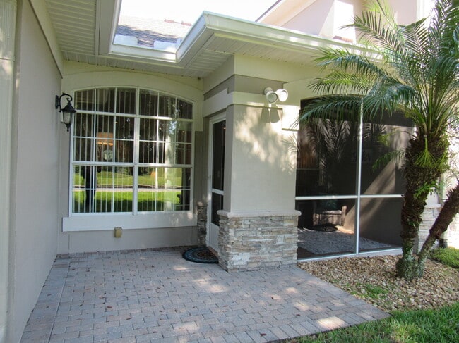 Building Photo - 1942 Turnbull Lakes Dr