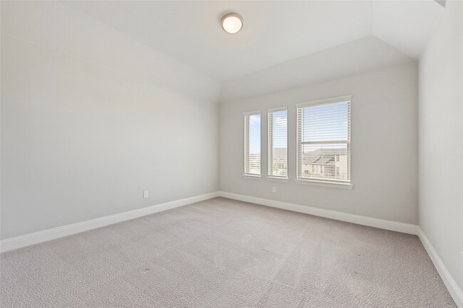 Building Photo - 12732 Cooper River Trl