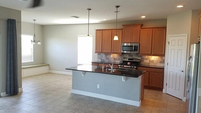Building Photo - 6912 Sail View Ln