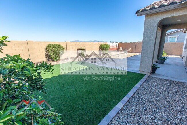 Building Photo - 22486 E Russet Rd