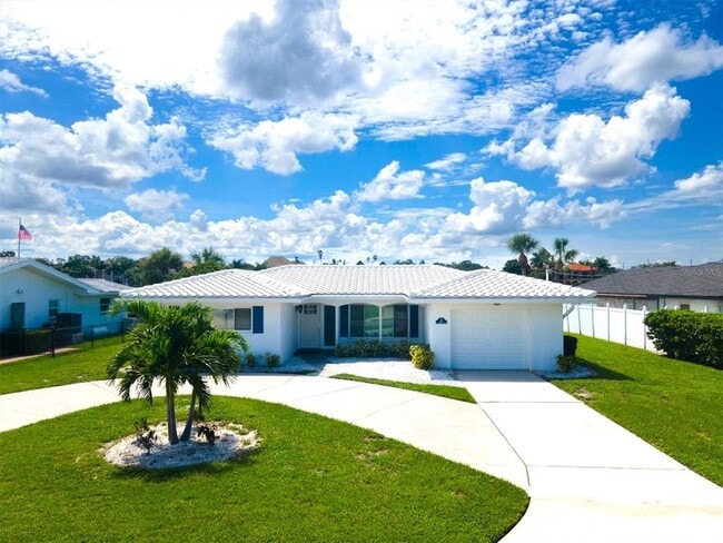 Building Photo - 315 Buttonwood Ln