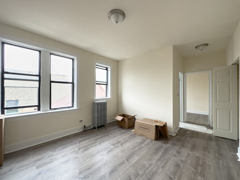Building Photo - 1536 N Kedzie Ave