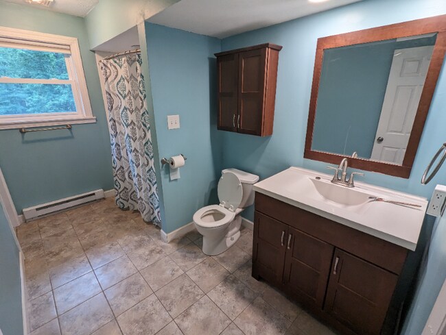 Building Photo - 2224 White Tail Ct
