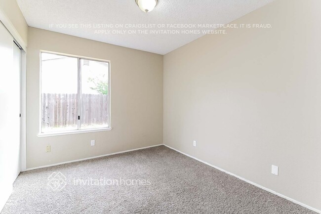 Building Photo - 4360 Armadale Way