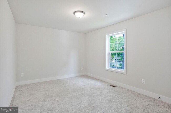 Building Photo - 1316 Juniper St
