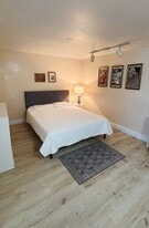 Building Photo - 129 Malaga Ave