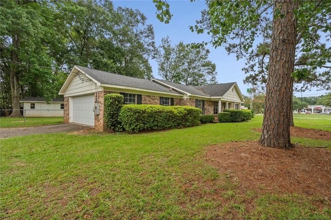 Building Photo - 2329 Genoa Dr