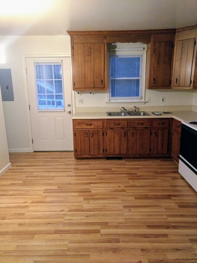 kitchen - 200 Jefferson St