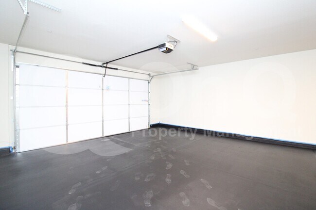 Building Photo - 13769 W Forest Pleasant Pl