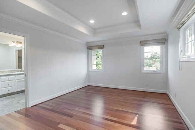 Building Photo - 130 Heather Ln