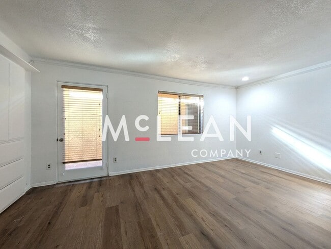 Building Photo - 31548 Whispering Palms Trail