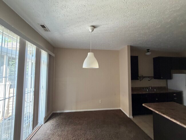 Building Photo - 2424 Boyer Ln