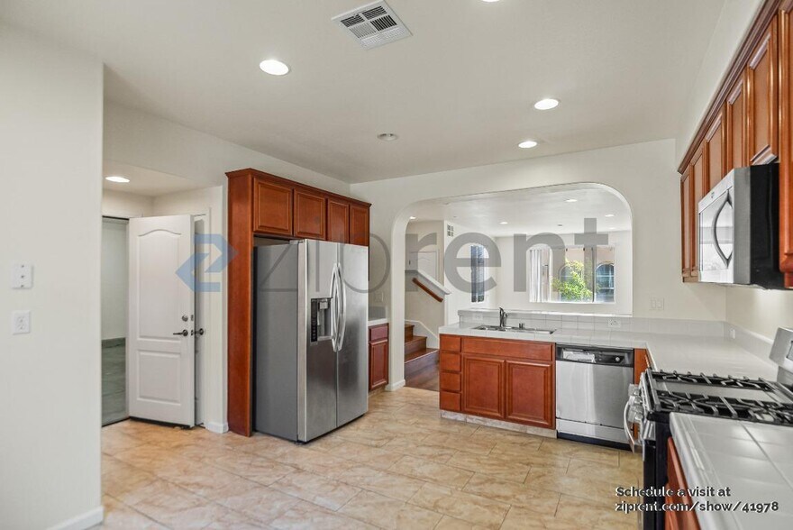 Building Photo - 3137 Cedarwood Loop