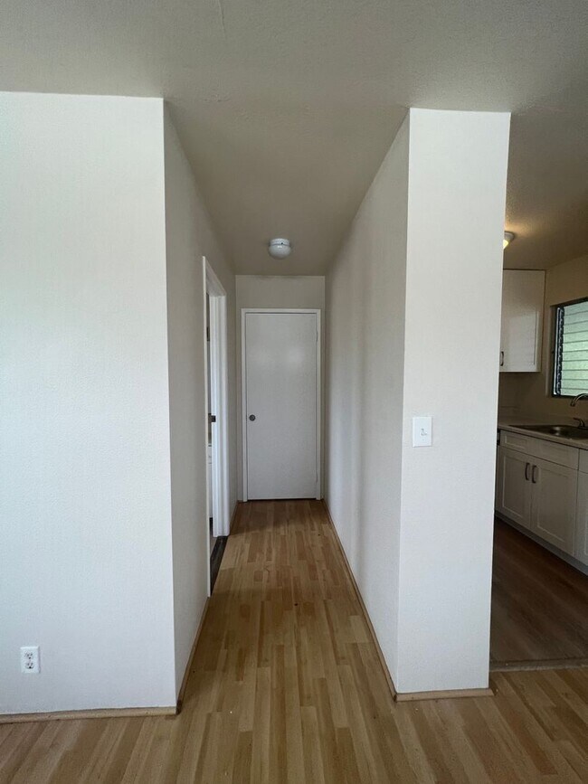 Building Photo - o7518hr