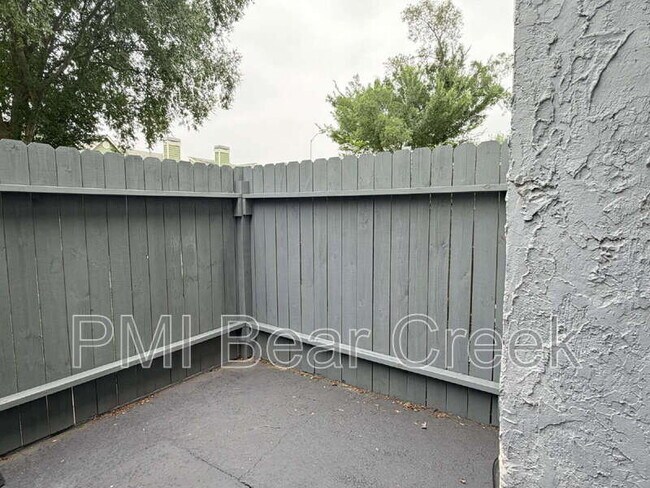 Building Photo - 9550 Deering Dr