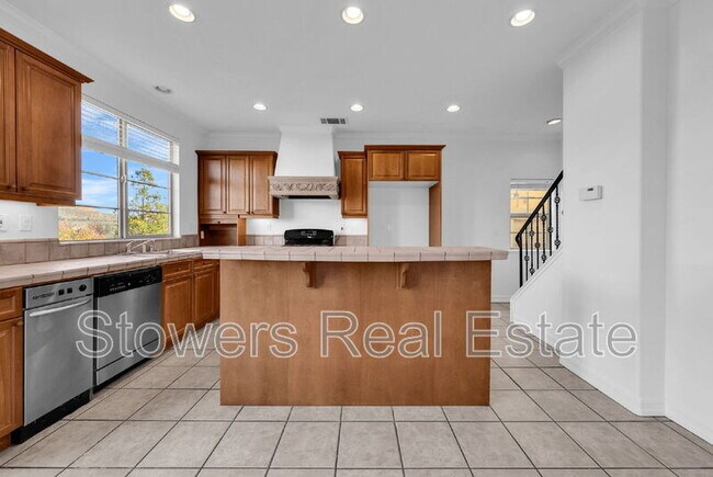 Building Photo - 6044 Claret Ct