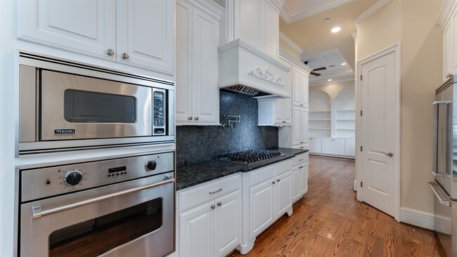 Building Photo - 1700 Sunset Blvd