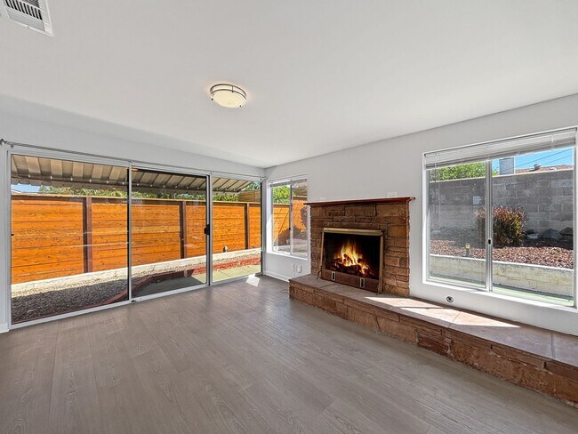 Building Photo - Beautifully Upgraded 2B/2BA House W/ 2-Car...