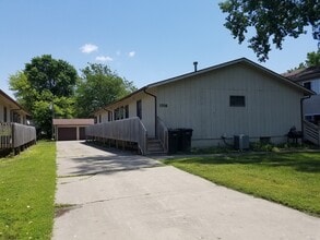 Building Photo - 1516 Delaware Ave