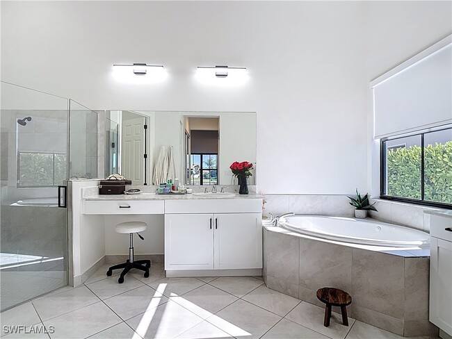 Building Photo - 5023 Salerno St