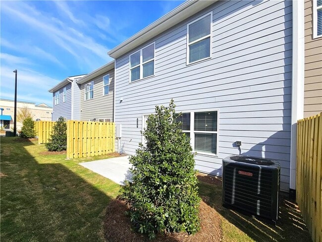 Building Photo - 338 Lanier Cir