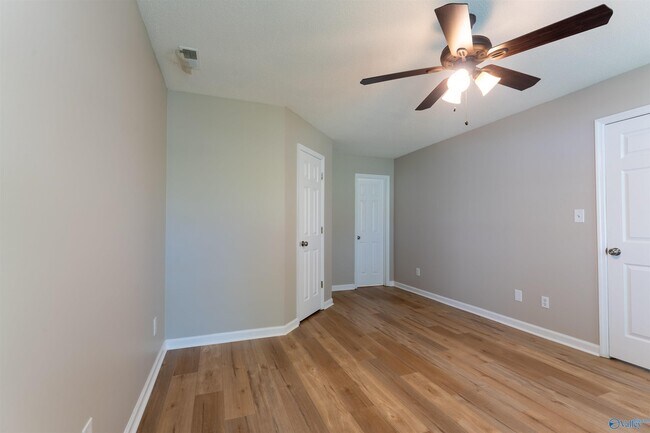 Building Photo - 113 Grey Fawn Trail
