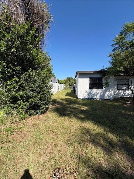 Building Photo - 4231 E Curtis St