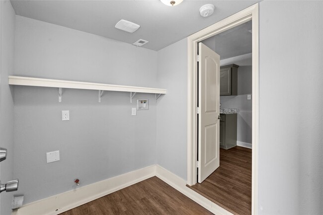 Building Photo - 1309 Glenn Ave