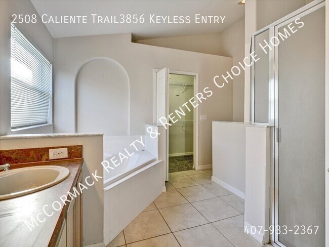 Building Photo - 2508 Caliente Trail