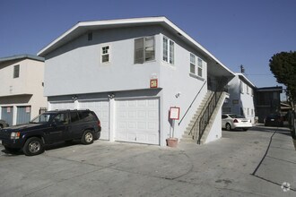 Building Photo - 473 E 55Th St