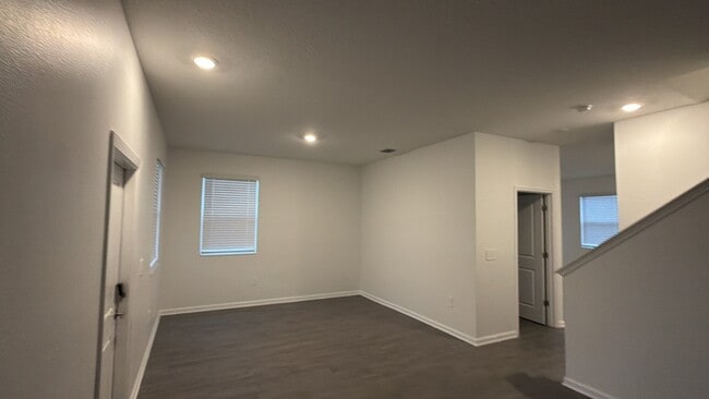 Building Photo - 1687 Contentment Lp