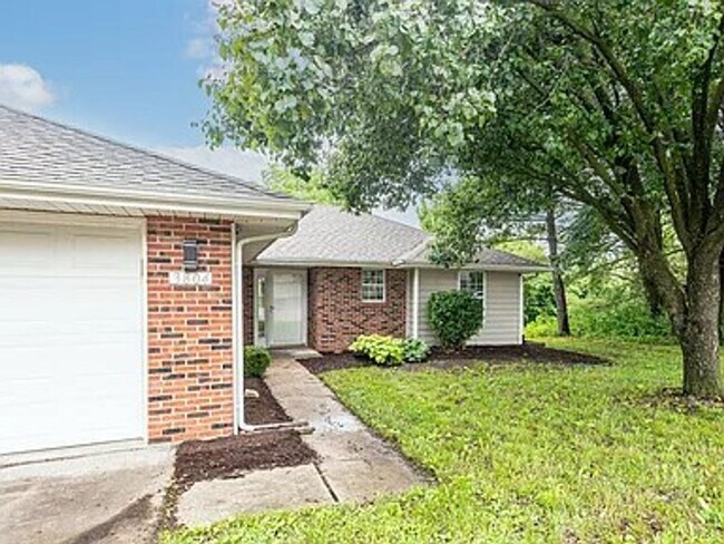 Building Photo - 3804 Larkspur Ct