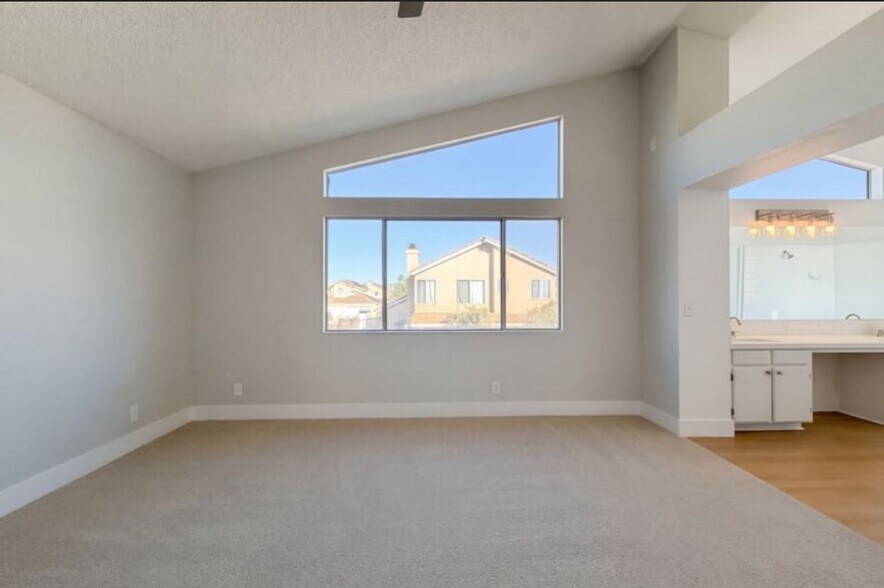 Building Photo - 37740 Duffel St