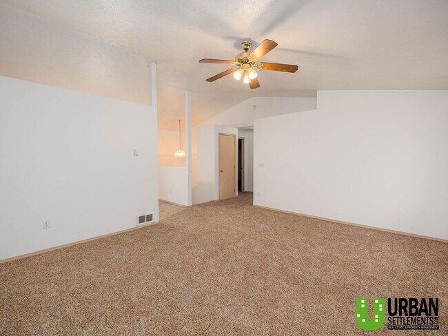 Building Photo - Mission Ave. 15313-15315 E