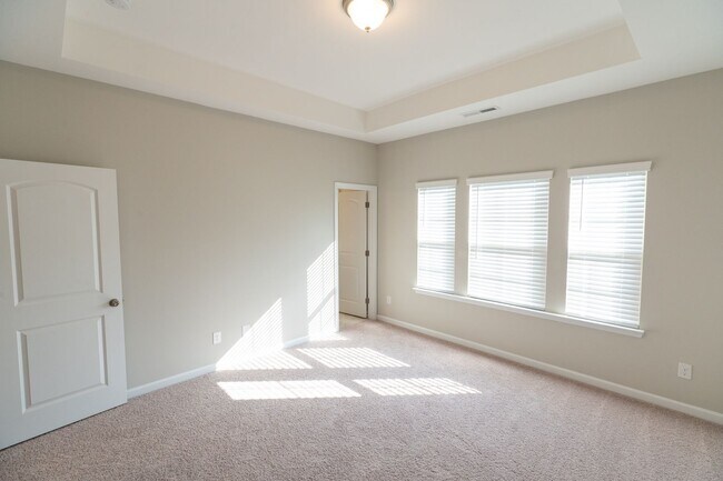 Building Photo - New Townhome