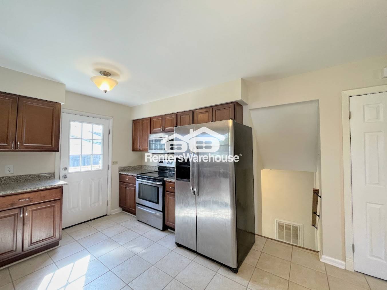 Building Photo - 1121 Sherry Ave