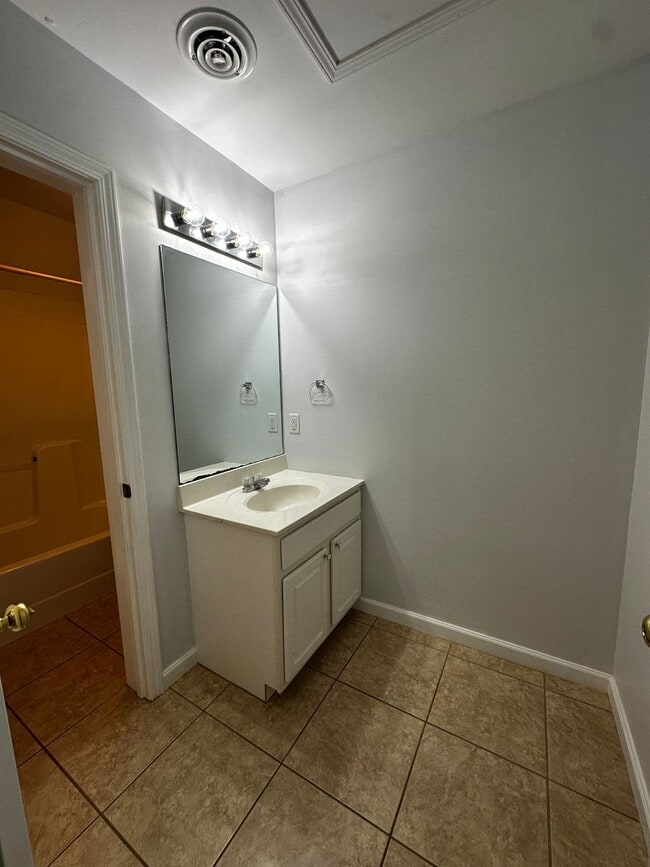 Building Photo - 1643 Wood Song Ln