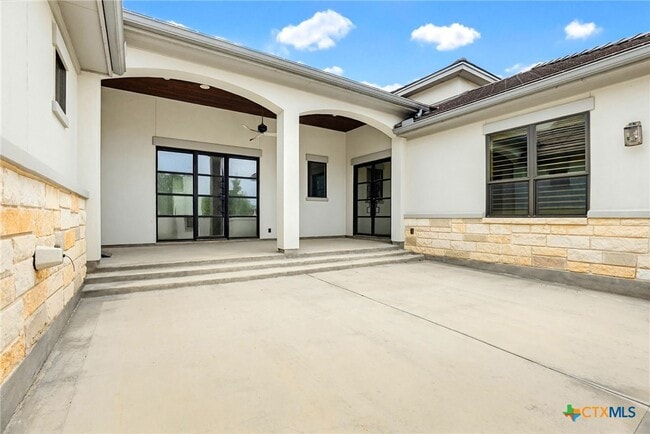 Building Photo - 2447 Wallaby Cir