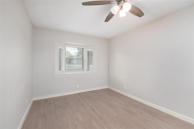 Building Photo - 1717 Meadow Oak Dr