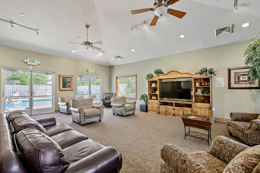Building Photo - 1104 Meadow Fork Rd #9