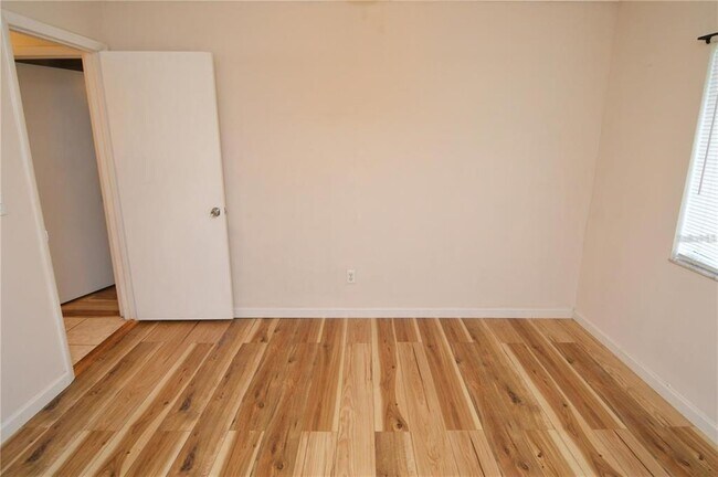 Building Photo - 2904 Lichen Ln