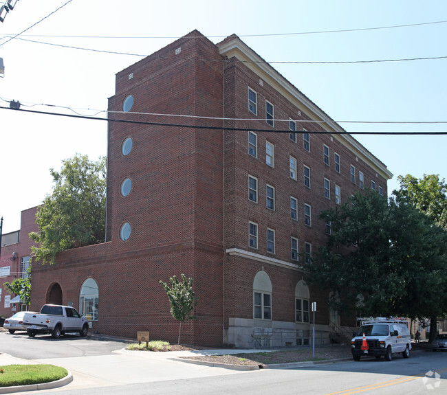 Building Photo - Belvedere Apartments