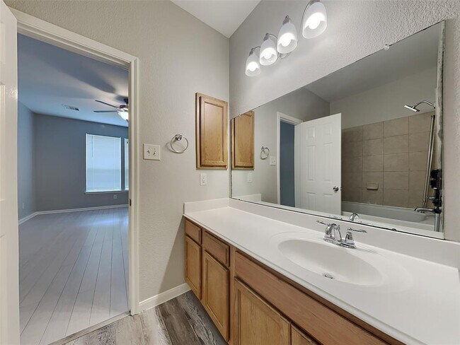 Building Photo - 9443 Black Tooth Way