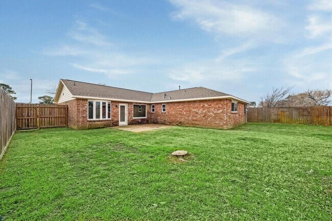 Building Photo - 10603 Kirkshire Dr