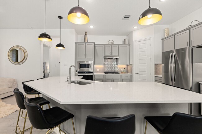 Building Photo - 31611 Donoso Dr