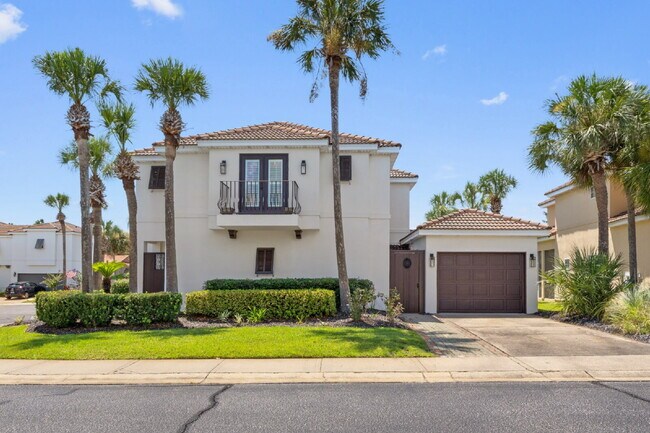 Building Photo - 3 bedroom/ 2.5 bathroom in Destin, FL!