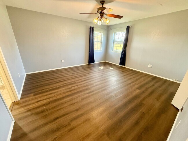 Building Photo - 15412 FM 14