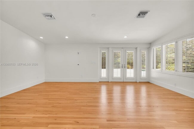 Building Photo - 451 Ridge Rd