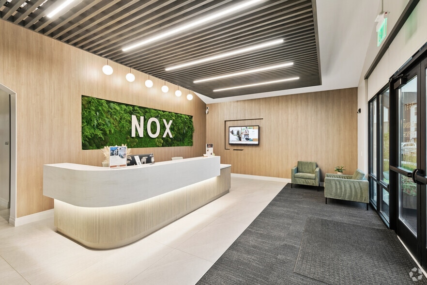 Lobby Photo - Nox