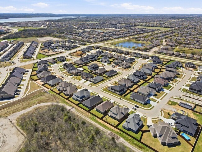 Building Photo - 7016 Capanna Trl